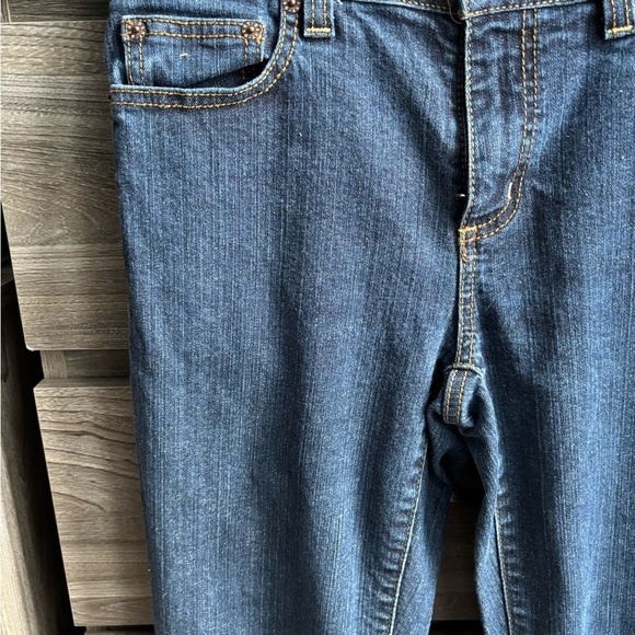 DKNY Women Straight Leg Blue Jean Size 6 - Picture 2 of 8